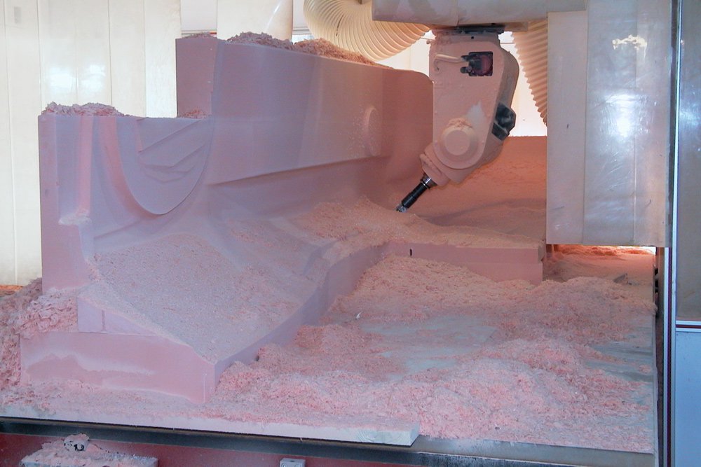 Rinspeed Slash Laminierform Cnc 5 Achsen Fraesen — Automotive, CNC Dynamix AG, Büron LU