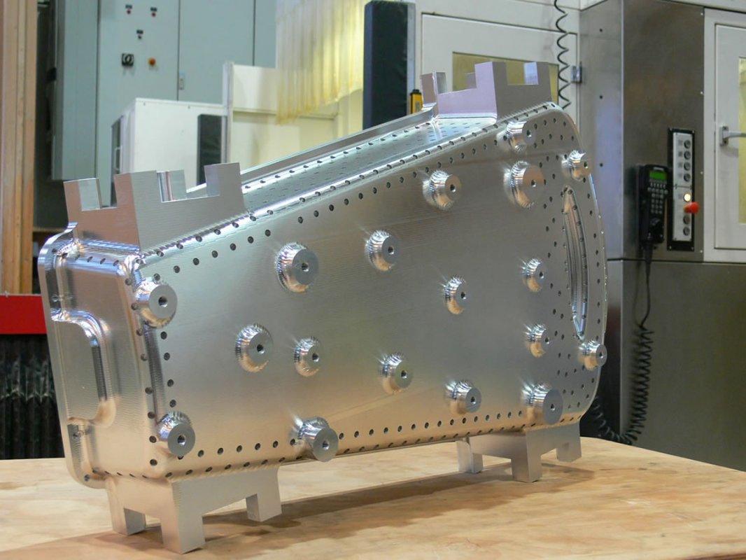 Tiefziehform Cnc Alu Fraesen — CNC, CNC Dynamix AG, Büron LU